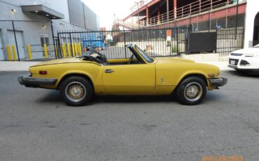 Triumph-Spitfire-1980-Convertible-4