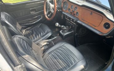 Triumph-TR-6-1973-Convertible-10