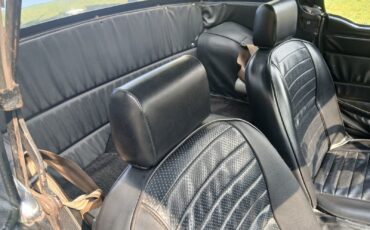 Triumph-TR-6-1973-Convertible-11