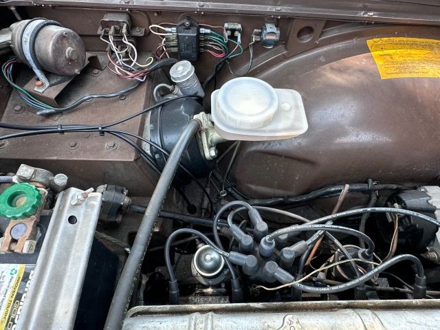 Triumph-TR-6-1973-Convertible-19