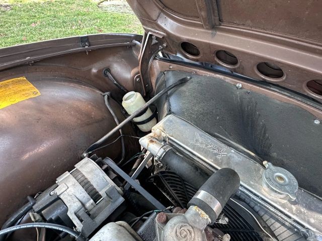 Triumph-TR-6-1973-Convertible-20