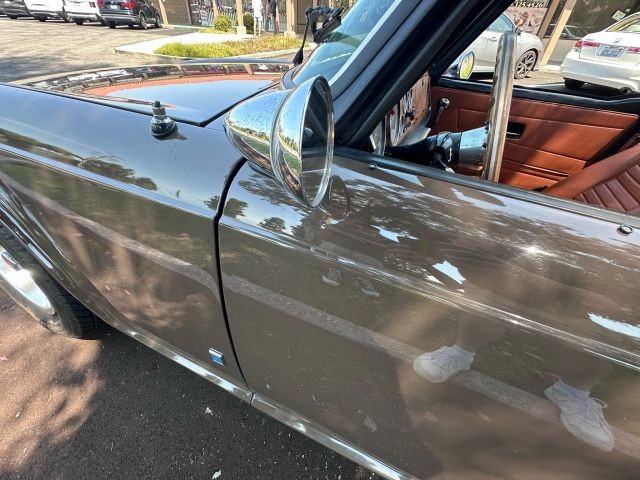 Triumph-TR-6-1973-Convertible-23
