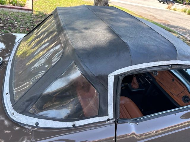 Triumph-TR-6-1973-Convertible-27