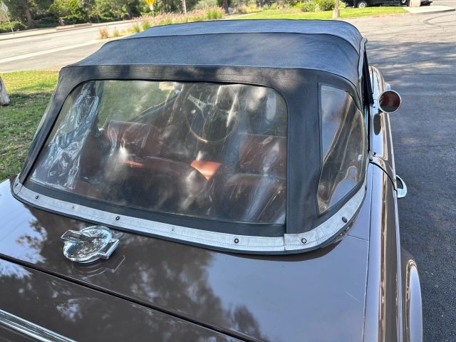 Triumph-TR-6-1973-Convertible-28