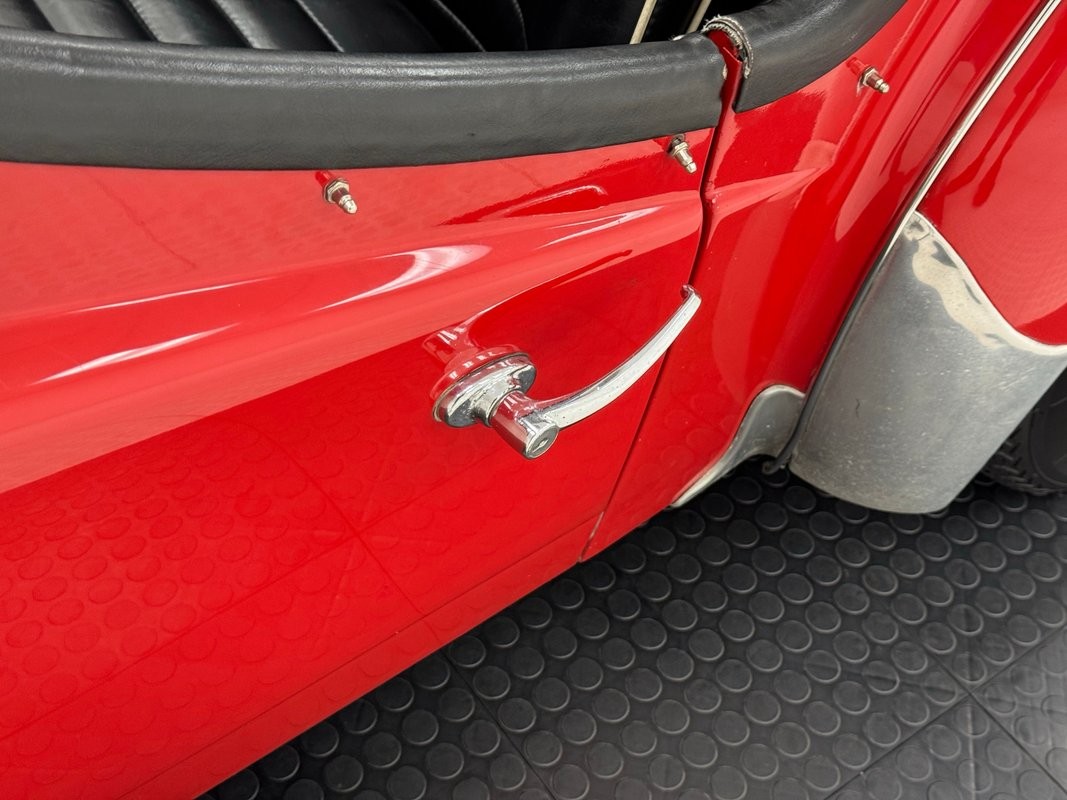 Triumph-TR3-1960-Roadster-18