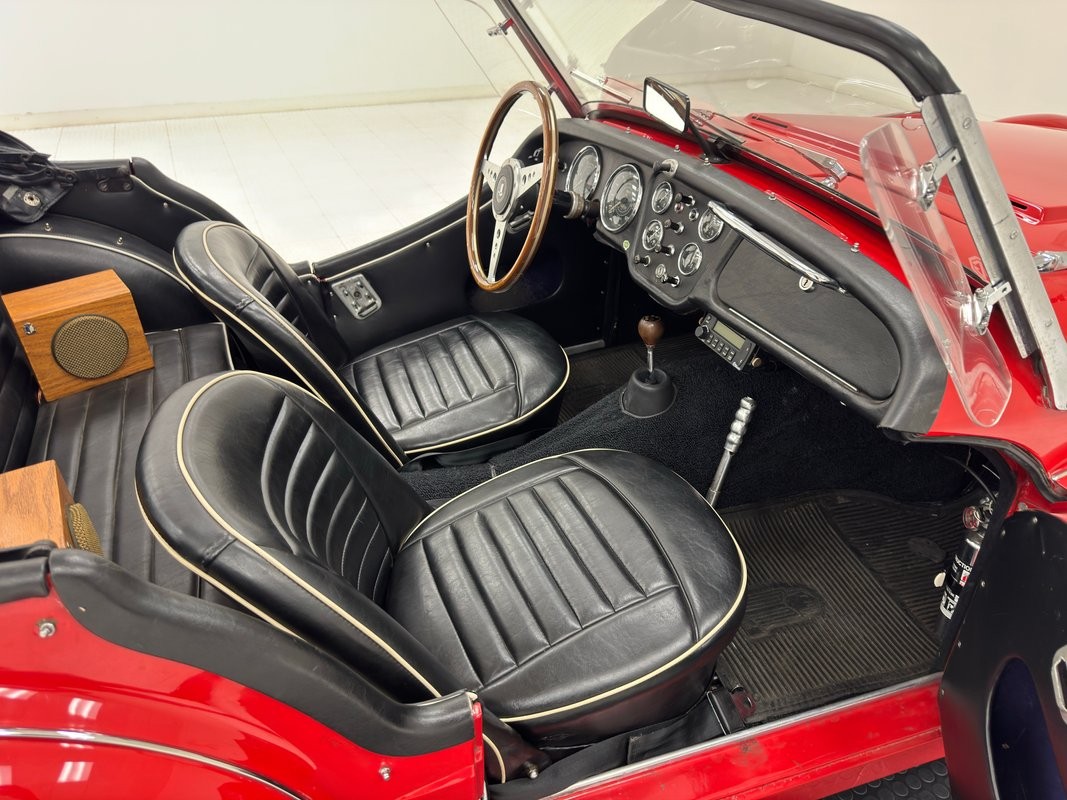 Triumph-TR3-1960-Roadster-38