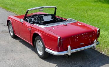 Triumph-TR4-1964-Convertible-13