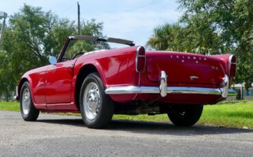 Triumph-TR4-1964-Convertible-14