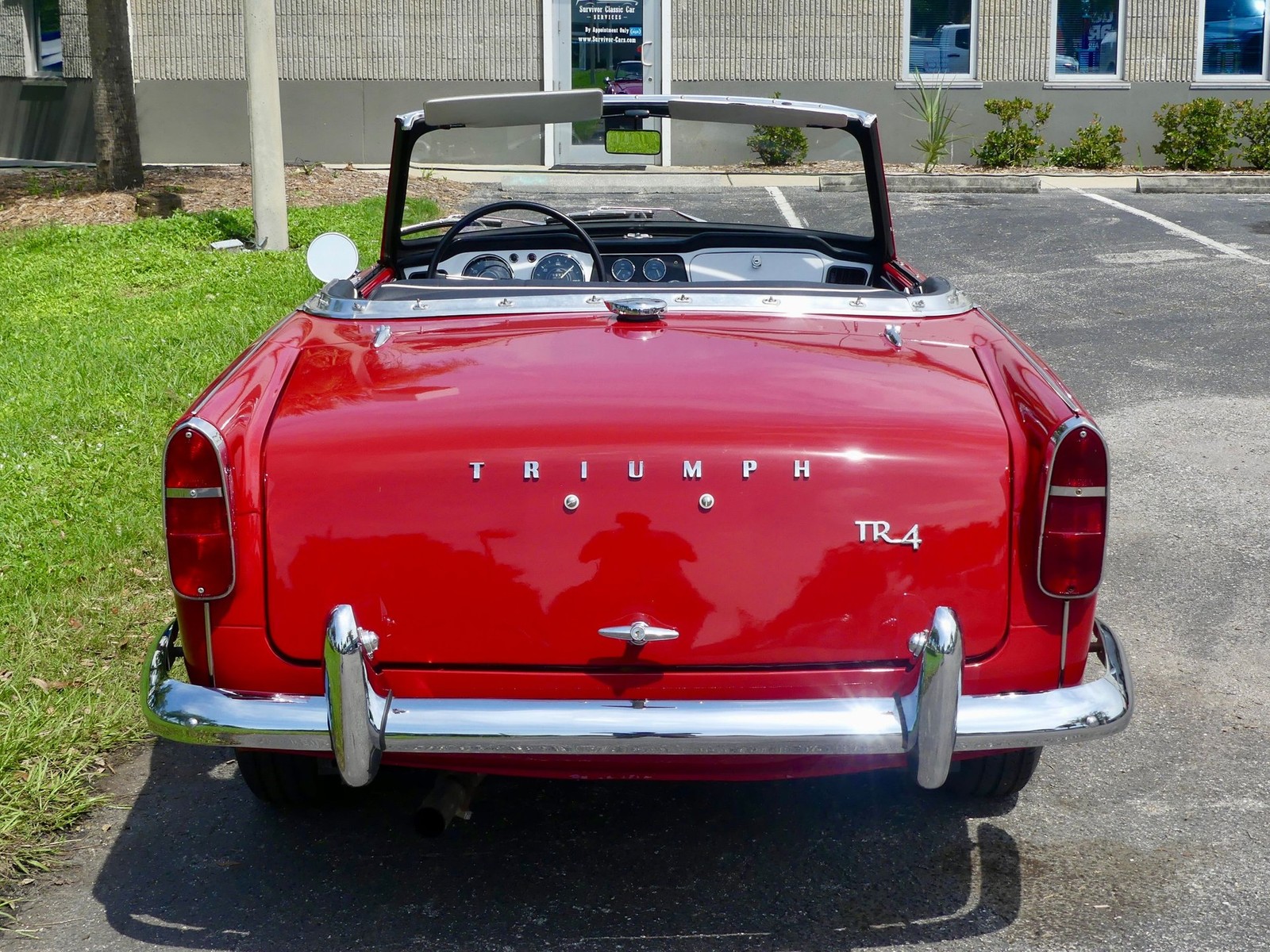 Triumph-TR4-1964-Convertible-15