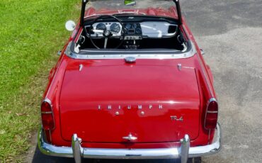Triumph-TR4-1964-Convertible-16