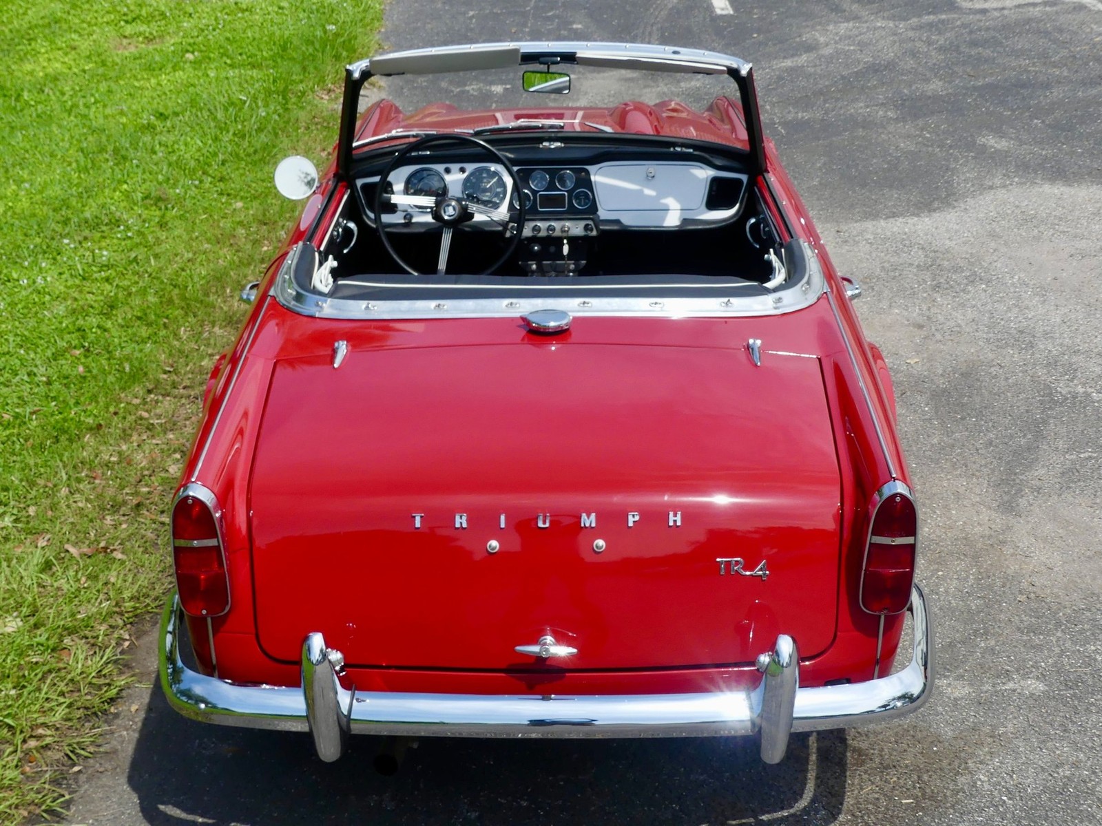 Triumph-TR4-1964-Convertible-16