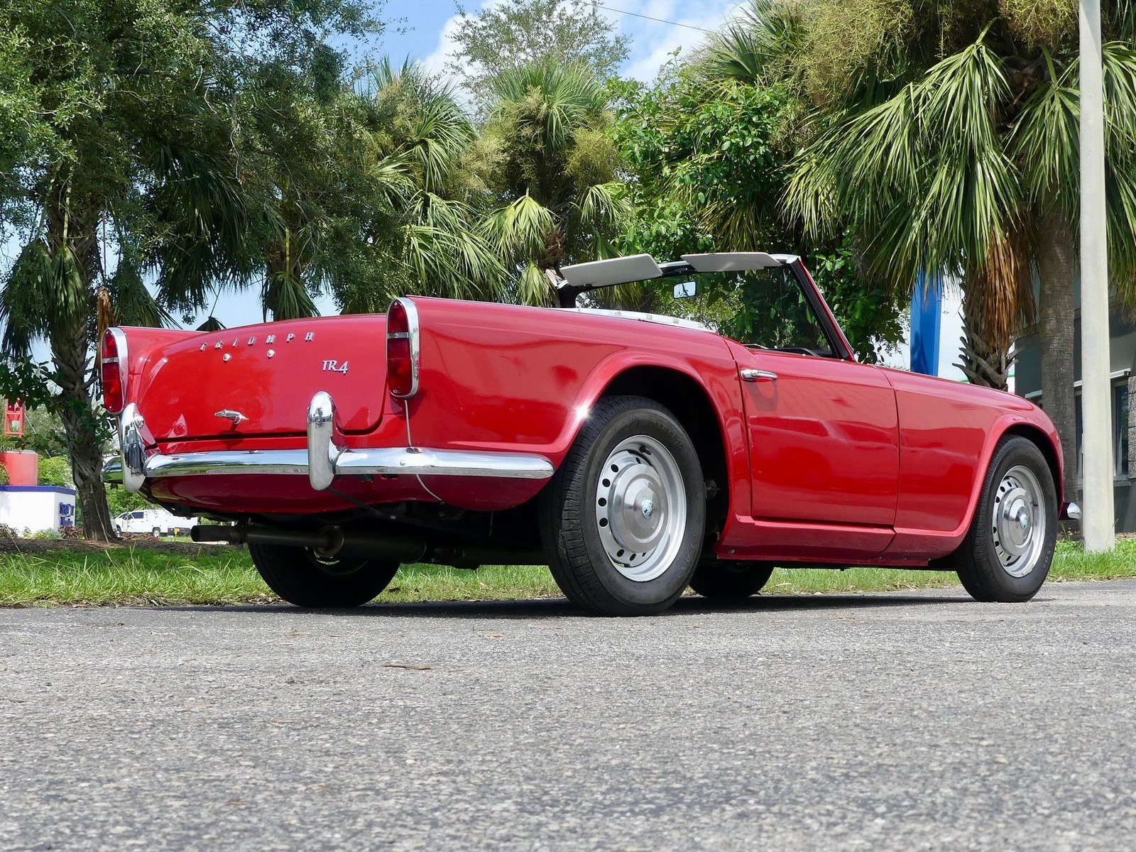 Triumph-TR4-1964-Convertible-20