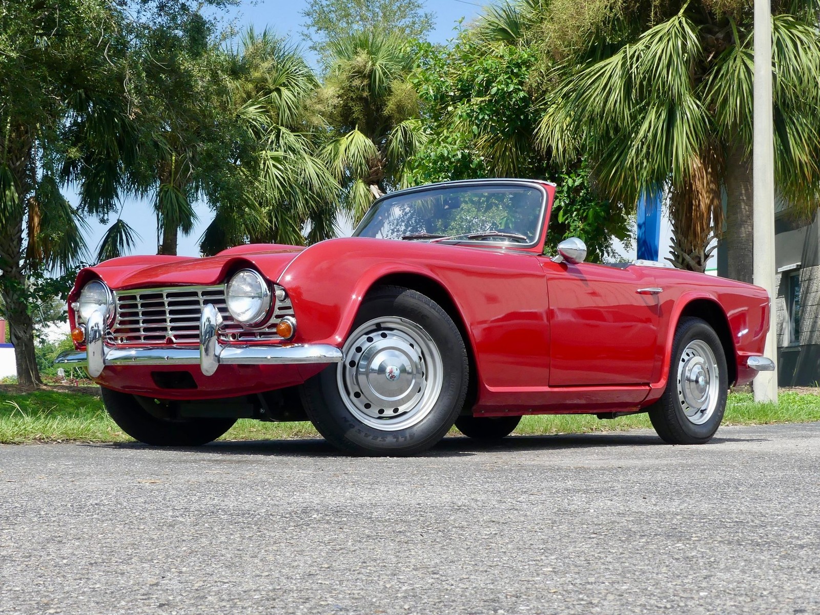 Triumph-TR4-1964-Convertible-8