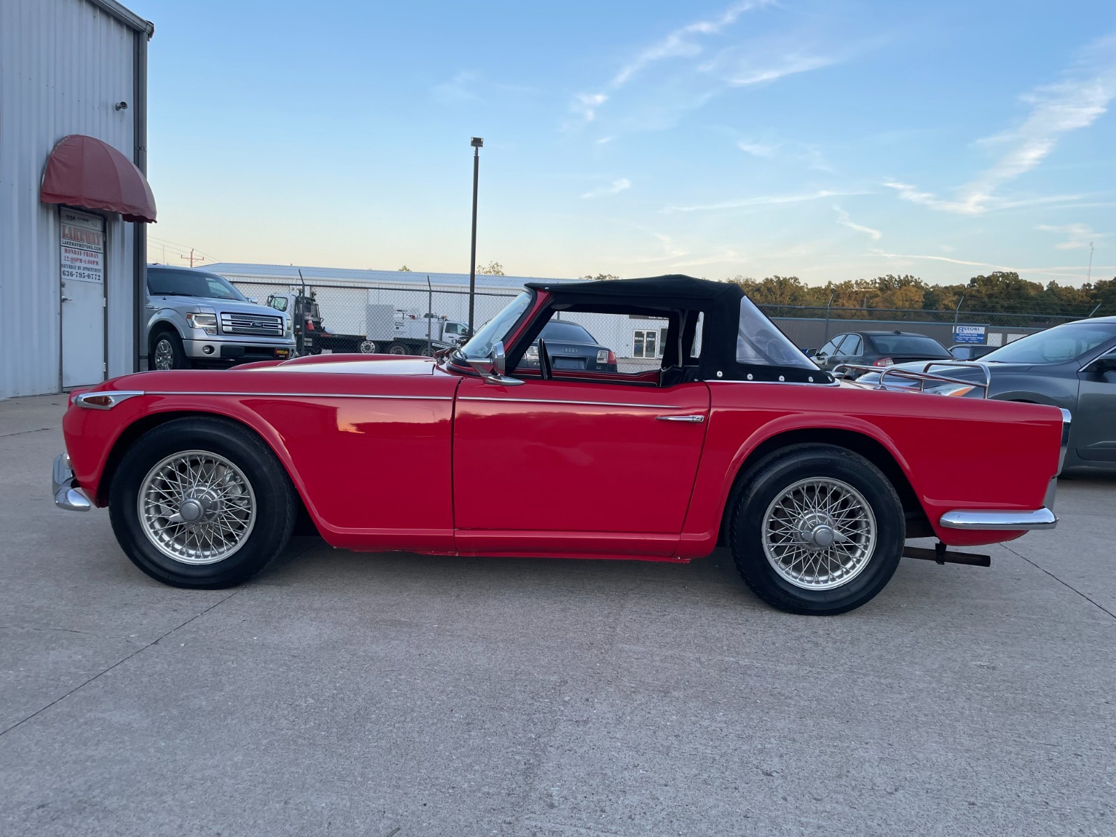Triumph-TR4-1968-Convertible-10