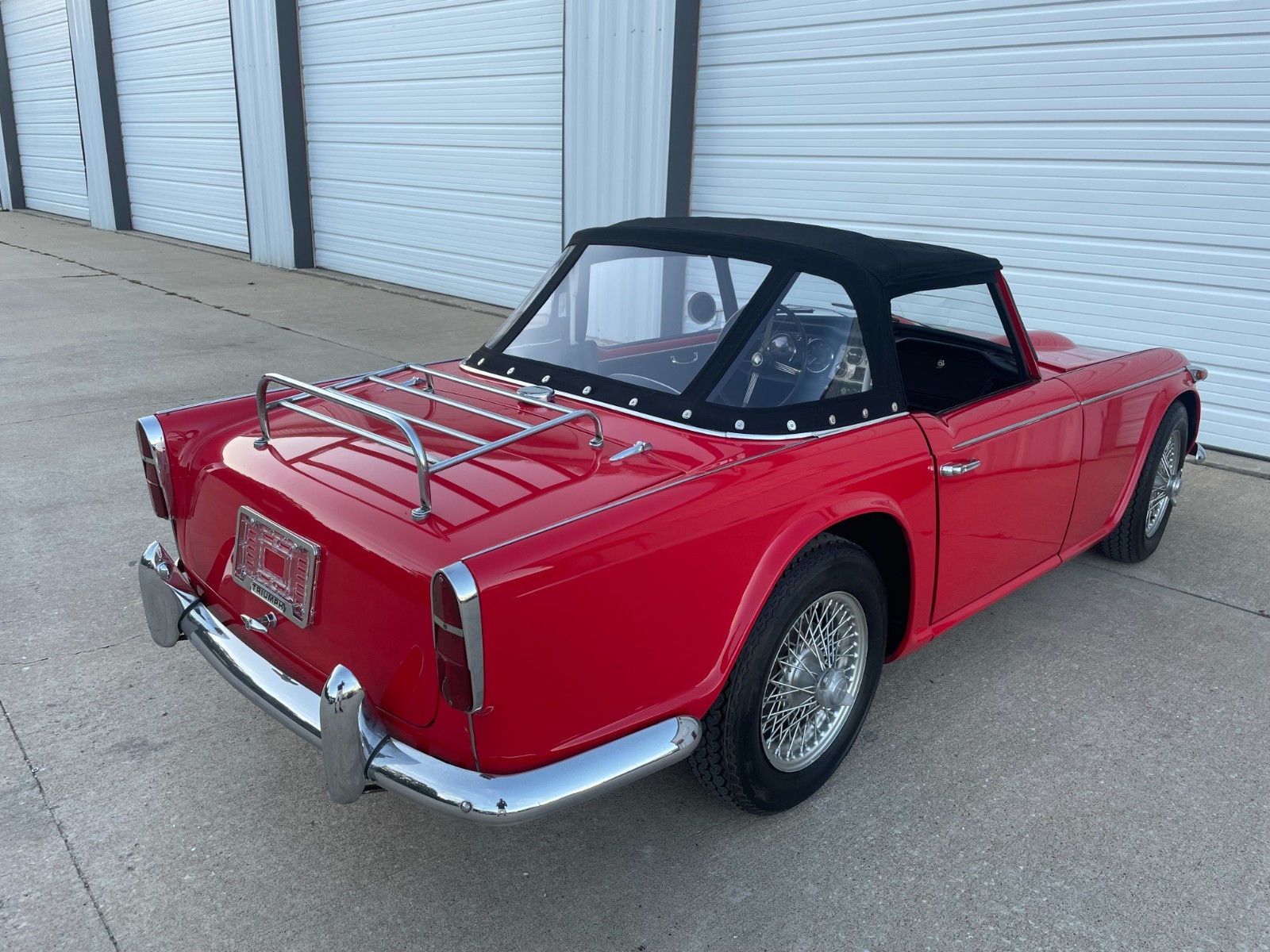 Triumph-TR4-1968-Convertible-4