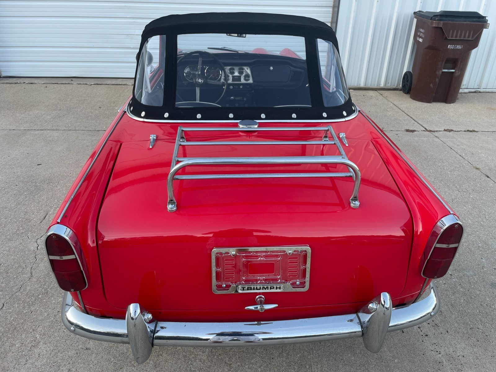 Triumph-TR4-1968-Convertible-7