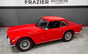 Triumph-TR6-1973