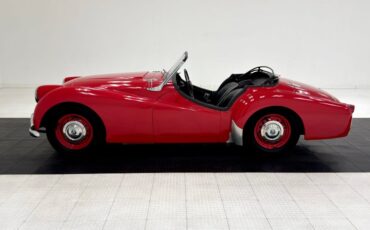 Triumph-Tr2-1955-Cherry-Red-Black-3