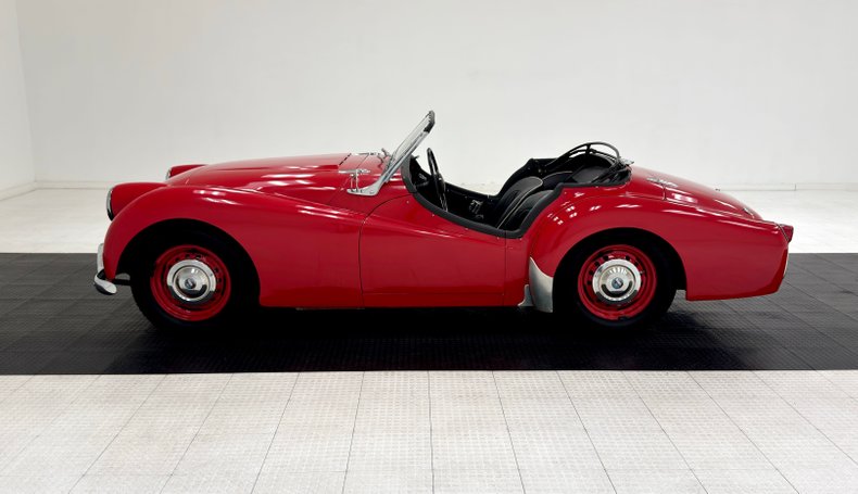 Triumph-Tr2-1955-Cherry-Red-Black-3