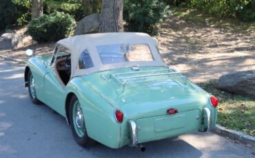 Triumph-Tr3-1956-Green-Tan-5