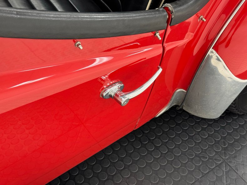 Triumph-Tr3-1960-Signal-Red-Black-17