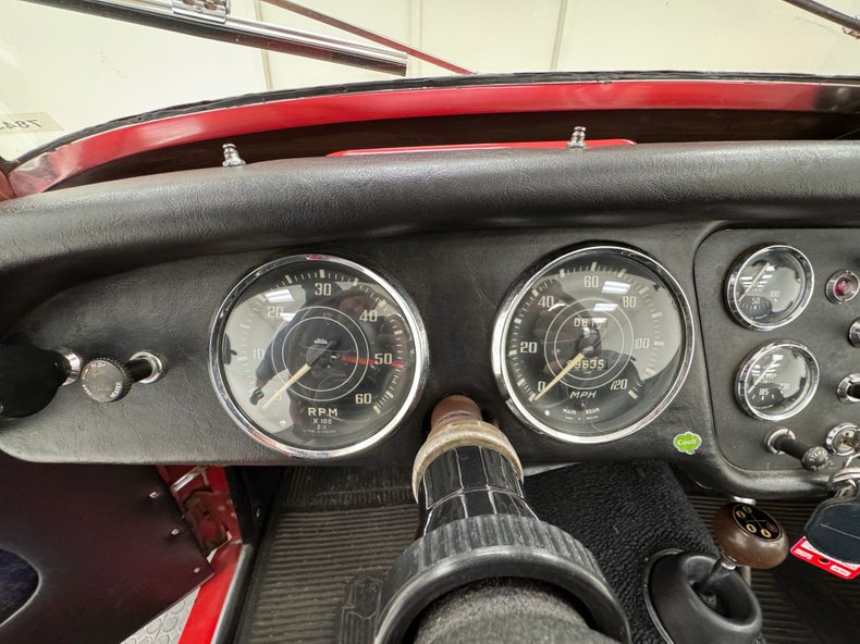 Triumph-Tr3-1960-Signal-Red-Black-40