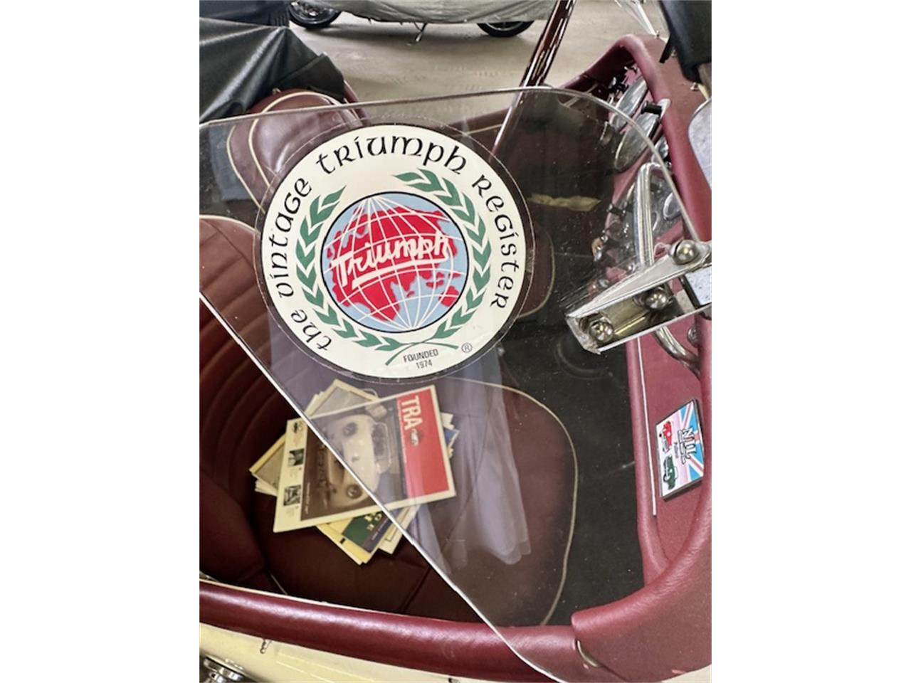 Triumph-Tr3b-1962-White-Red-11