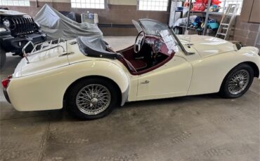 Triumph-Tr3b-1962-White-Red-2