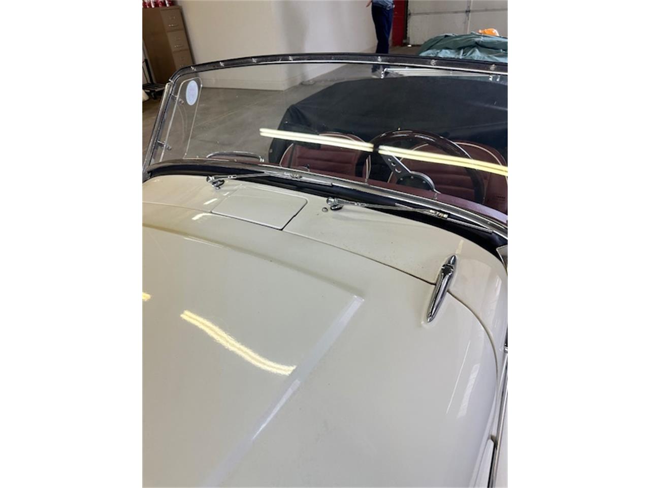 Triumph-Tr3b-1962-White-Red-4