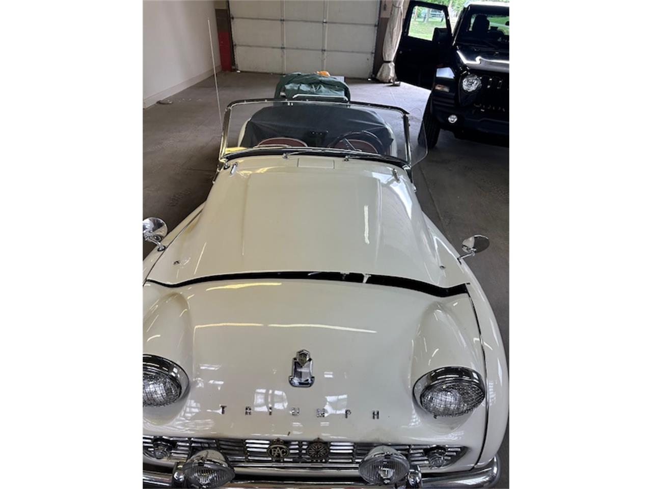 Triumph-Tr3b-1962-White-Red-6
