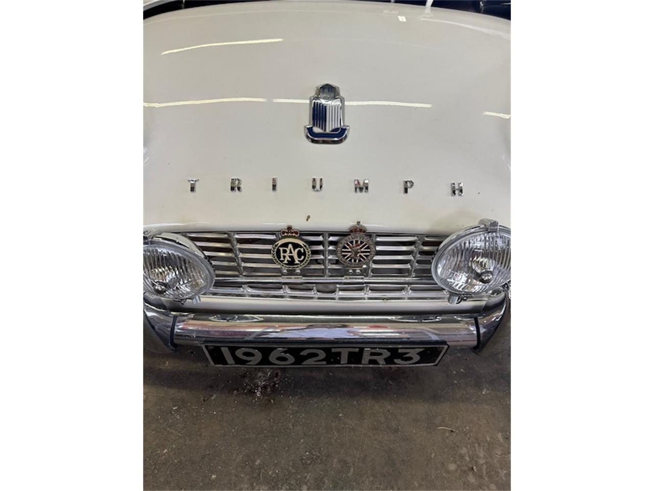 Triumph-Tr3b-1962-White-Red-7