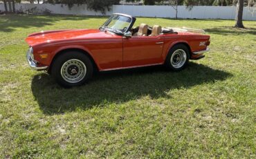 Triumph-Tr6-1972-Pimento-Red-Tan-12