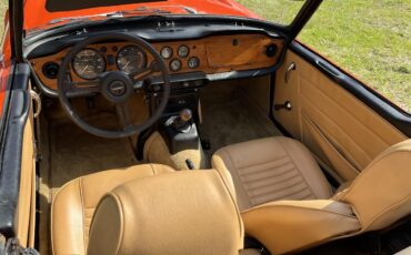 Triumph-Tr6-1972-Pimento-Red-Tan-16