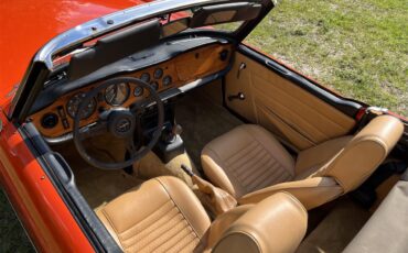 Triumph-Tr6-1972-Pimento-Red-Tan-20