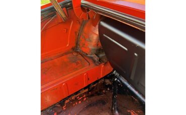 Triumph-Tr6-1972-Pimento-Red-Tan-47