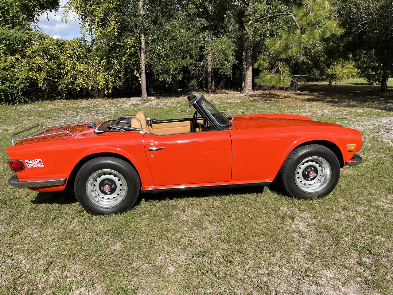 Triumph-Tr6-1972-Pimento-Red-Tan-7