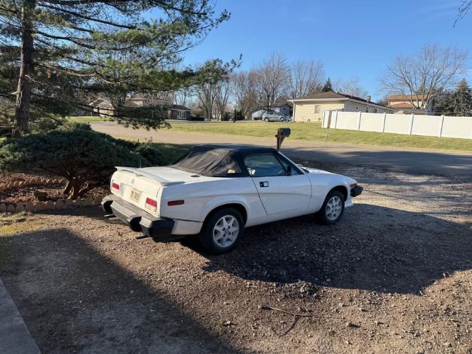 Triumph-Tr7-1979-1