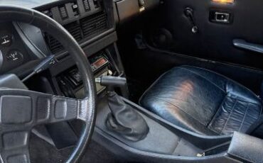 Triumph-Tr7-1979-4