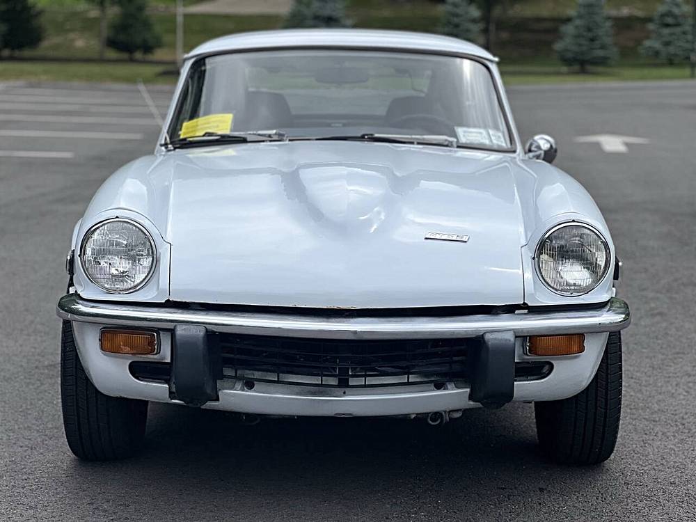 Triumph-gt6-mkiii-1971-white-16