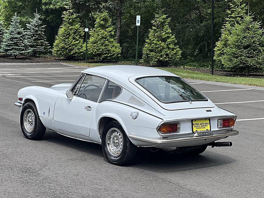 Triumph-gt6-mkiii-1971-white-6