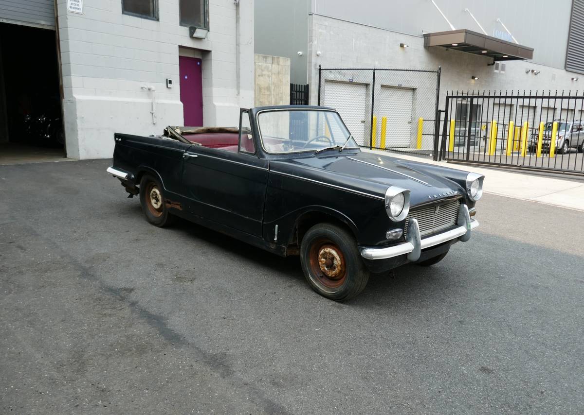 Triumph-herald-1963-black-10