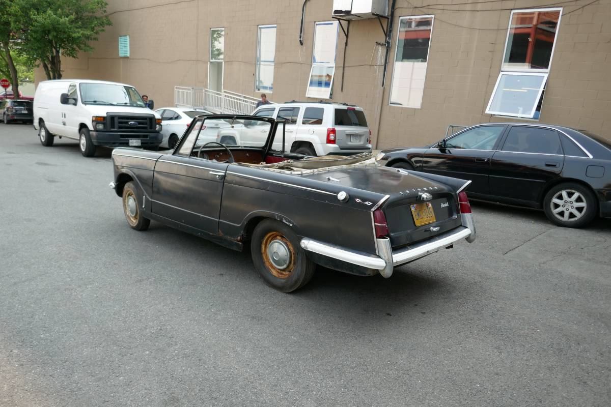 Triumph-herald-1963-black-6