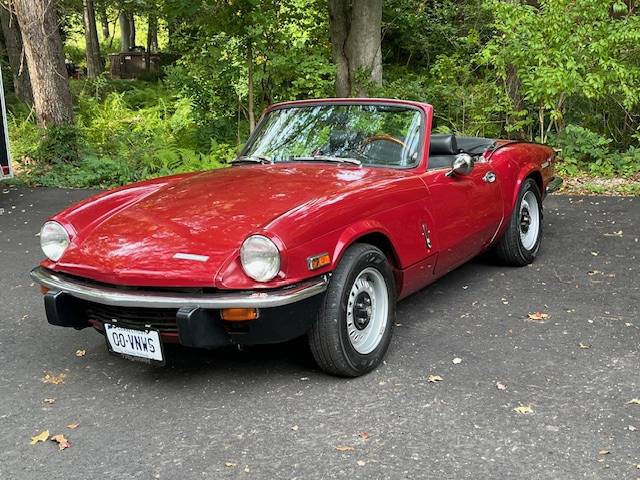 Triumph-spitfire-1500-1973-red-4