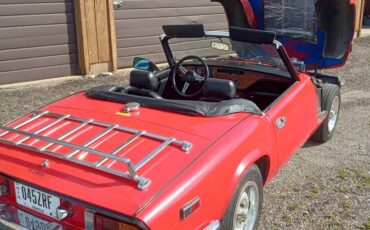Triumph-spitfire-1500-1976-red-2