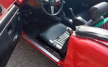 Triumph-spitfire-1500-1976-red-3