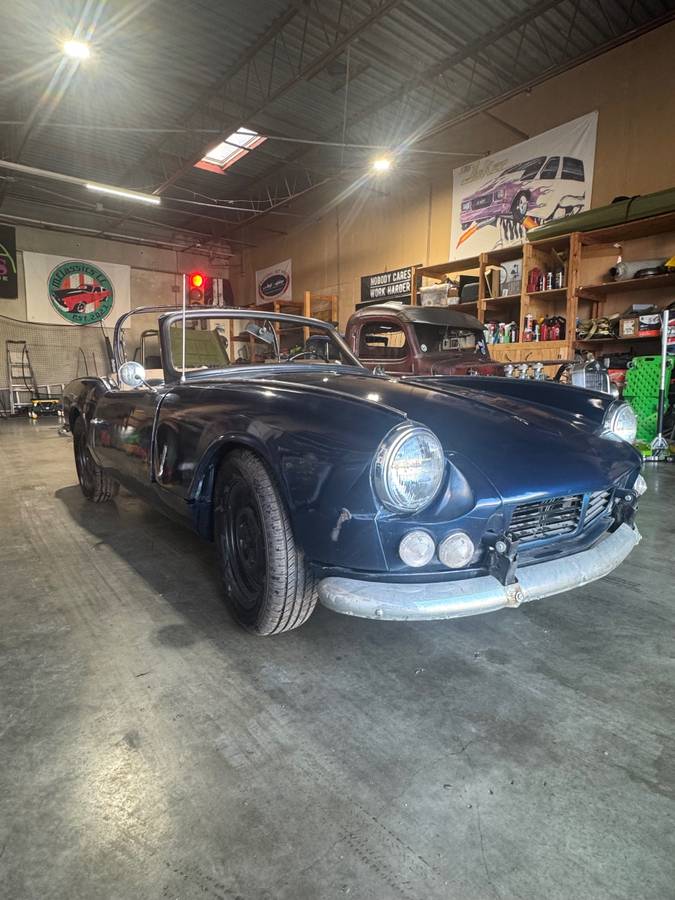 Triumph-spitfire-1965-blue
