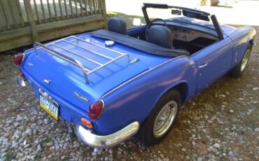 Triumph-spitfire-1970-blue-1