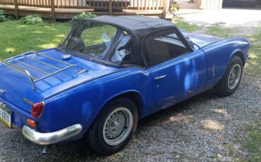 Triumph-spitfire-1970-blue-4