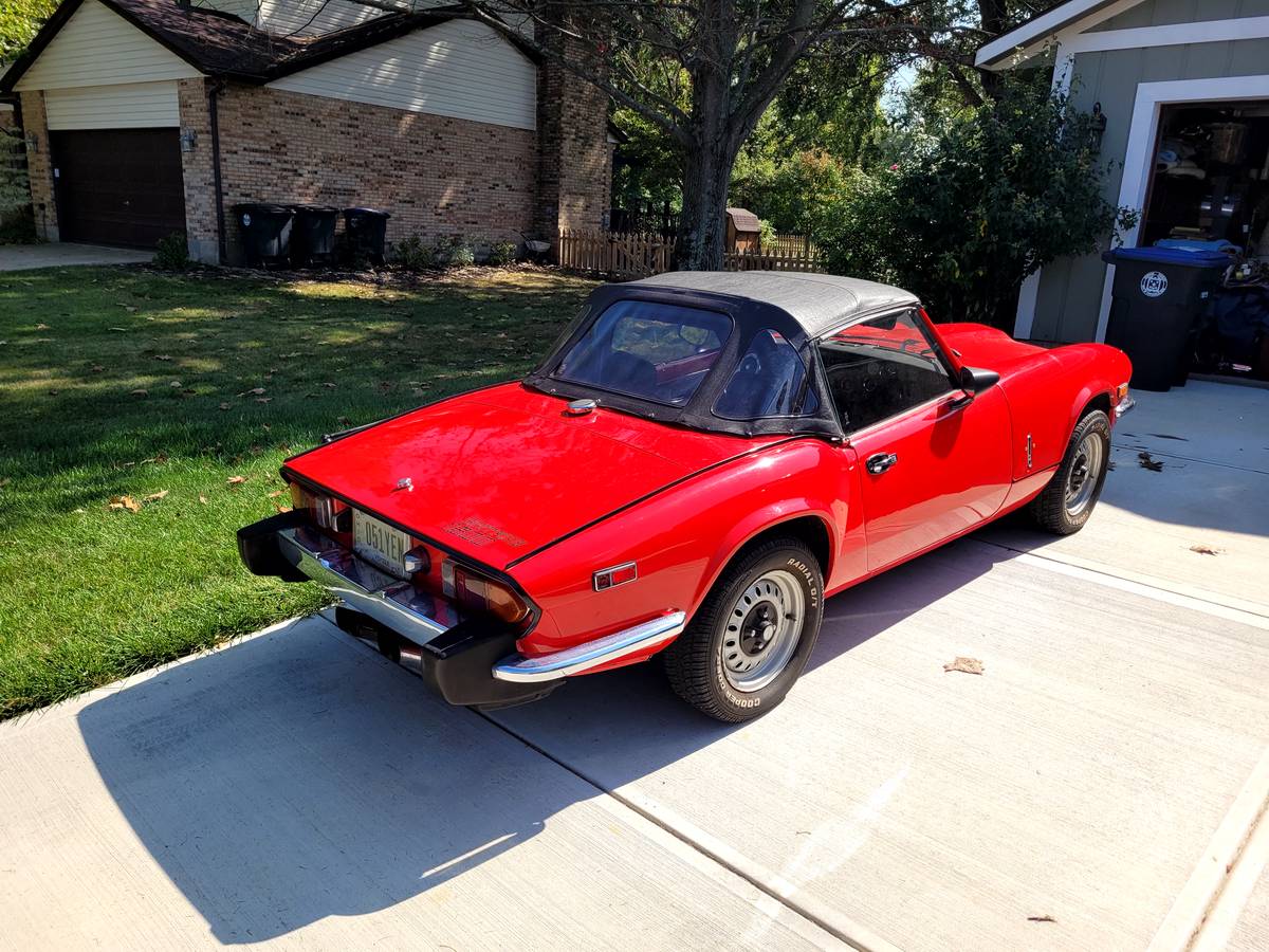 Triumph-spitfire-1976-red-2
