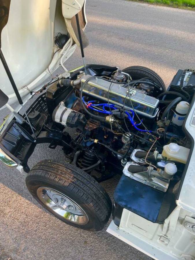 Triumph-spitfire-1976-white-2